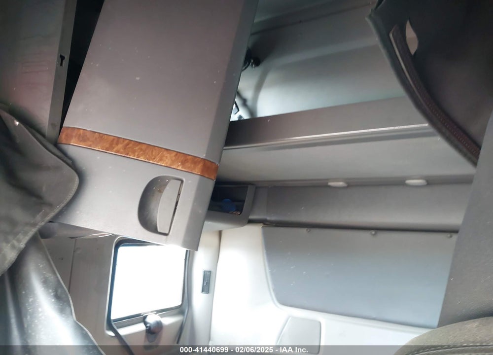 2018 INTERNATIONAL LT VIN: 3HSDZAPR9JN531473