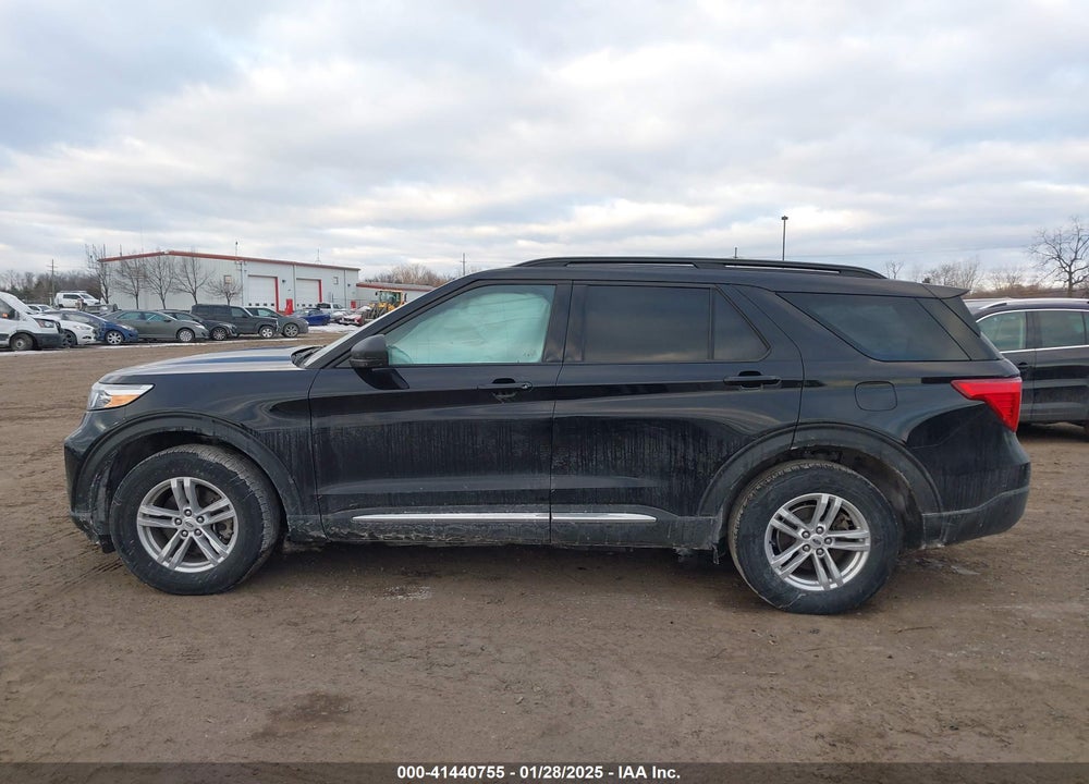 2022 FORD EXPLORER XLT VIN: 1FMSK8DH8NGA89828