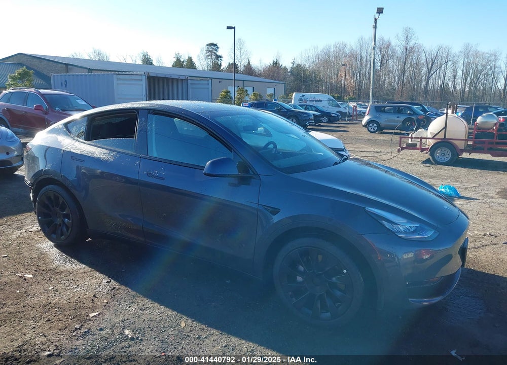 2020 TESLA MODEL Y LONG RANGE DUAL MOTOR ALL-WHEEL DRIVE/PERFORMANCE DUAL MOTOR ALL-WHEEL DRIVE VIN: 5YJYGDEF7LF000795