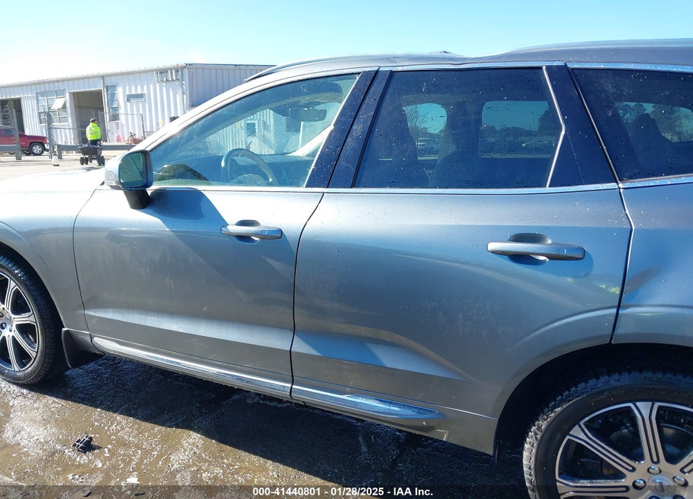 2018 VOLVO XC60 T5 INSCRIPTION VIN: YV4102RL7J1023409