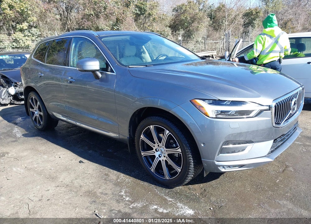 2018 VOLVO XC60 T5 INSCRIPTION VIN: YV4102RL7J1023409