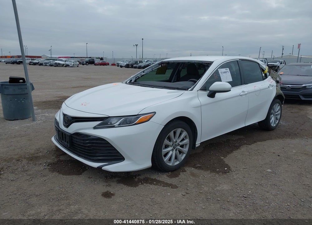 2018 TOYOTA CAMRY VIN: 4T1B11HK2JU584859