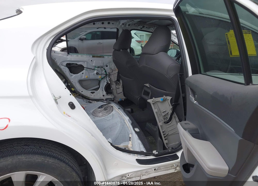 2018 TOYOTA CAMRY VIN: 4T1B11HK2JU584859