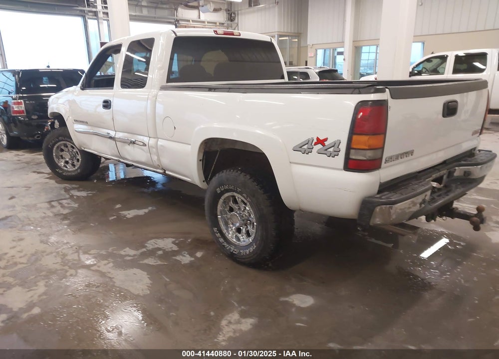 2004 GMC SIERRA 2500HD SLE VIN: 1GTHK29U74E317331
