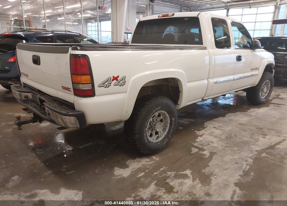2004 GMC SIERRA 2500HD SLE VIN: 1GTHK29U74E317331