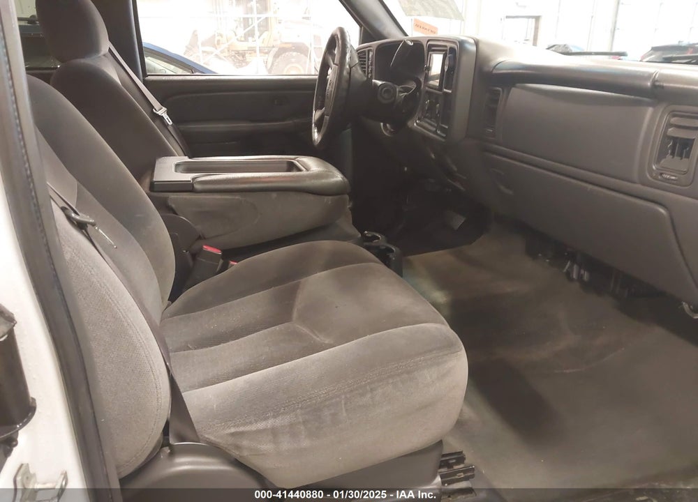 2004 GMC SIERRA 2500HD SLE VIN: 1GTHK29U74E317331