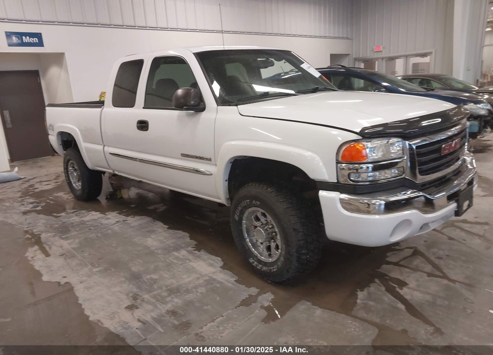 2004 GMC SIERRA 2500HD SLE VIN: 1GTHK29U74E317331