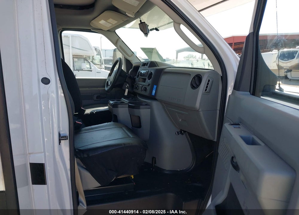2022 FORD E-450 CUTAWAY VIN: 1FDXE4FN3NDC30511