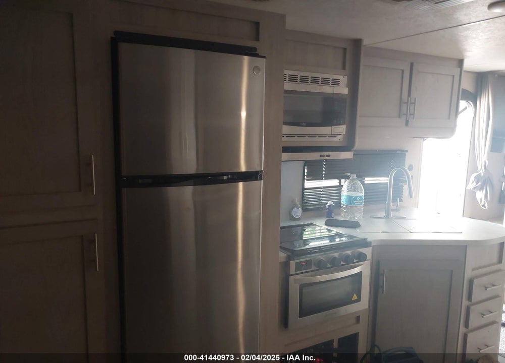 2022 COACHMEN CATALINA VIN: 5ZT2CARB7NU040715