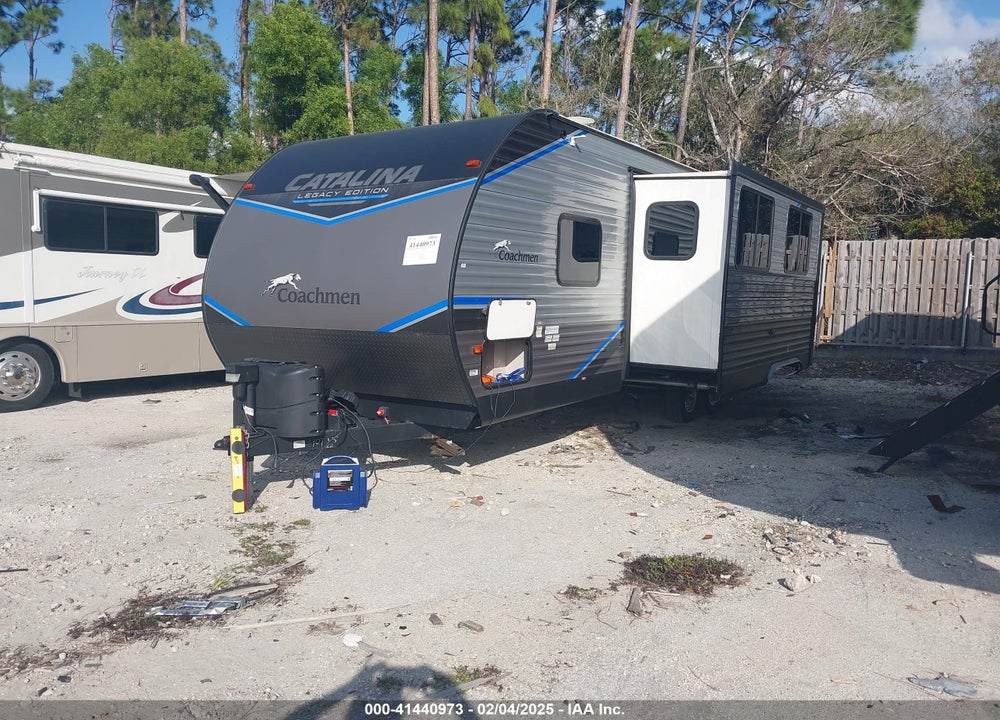 2022 COACHMEN CATALINA VIN: 5ZT2CARB7NU040715