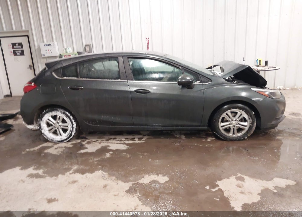 2017 CHEVROLET CRUZE VIN: 3G1BE6SM5HS614696
