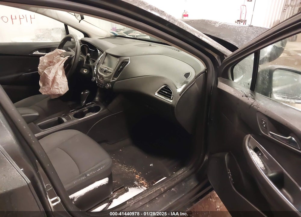 2017 CHEVROLET CRUZE VIN: 3G1BE6SM5HS614696