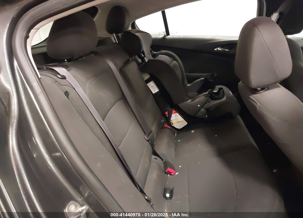 2017 CHEVROLET CRUZE VIN: 3G1BE6SM5HS614696