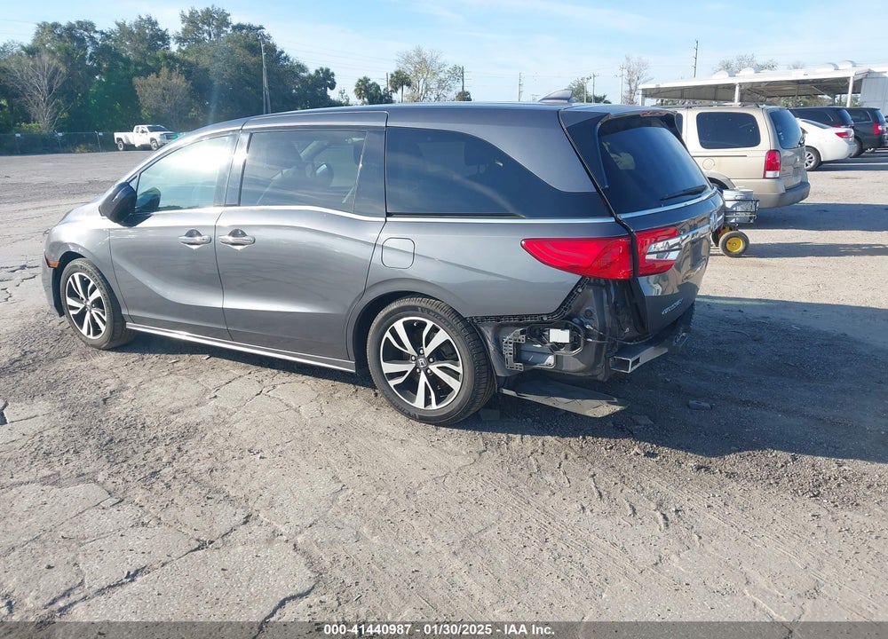 2018 HONDA ODYSSEY ELITE VIN: 5FNRL6H94JB018640
