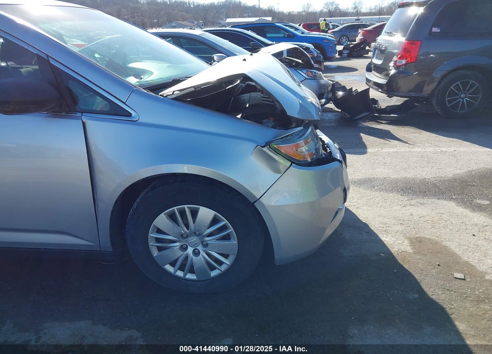 2015 HONDA ODYSSEY LX VIN: 5FNRL5H25FB081704