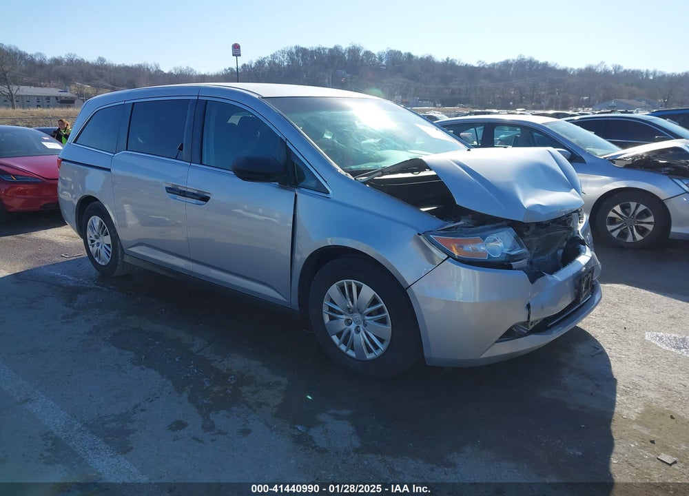 2015 HONDA ODYSSEY LX VIN: 5FNRL5H25FB081704
