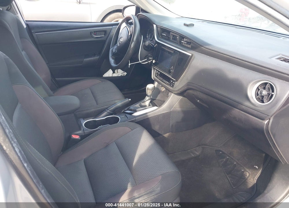 2019 TOYOTA COROLLA VIN: 2T1BURHE7KC246733