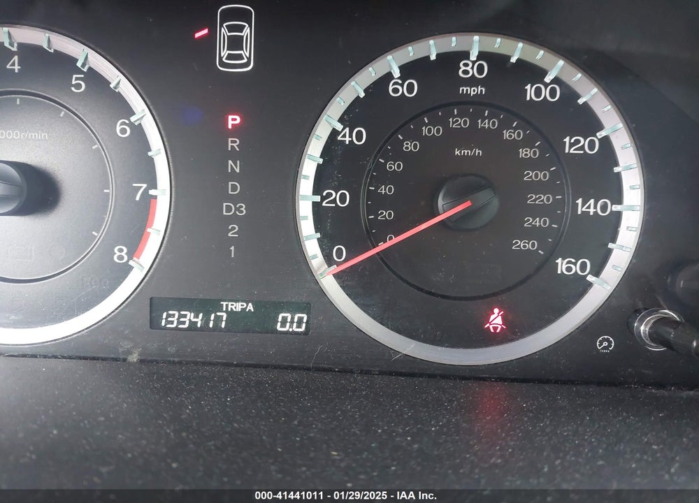 2011 HONDA ACCORD VIN: 1HGCP2F8XBA113647
