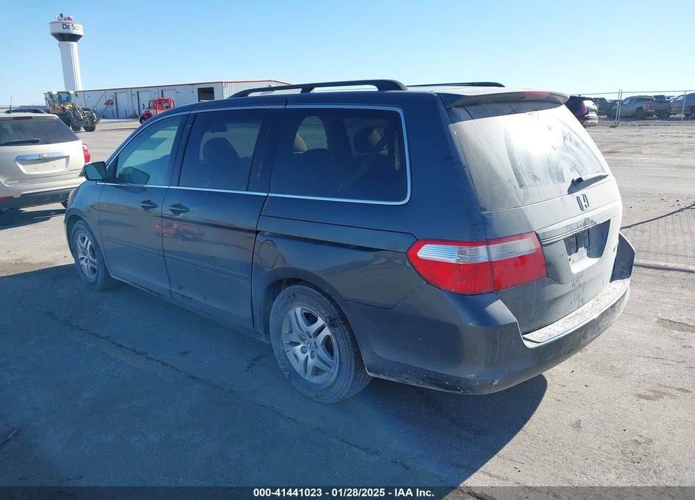 2005 HONDA ODYSSEY EX VIN: 5FNRL38405B404058