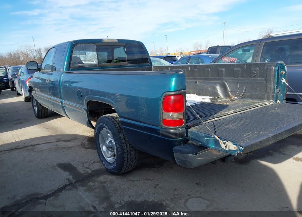 1998 DODGE RAM 1500 ST VIN: 1B7HC13Z5WJ102813