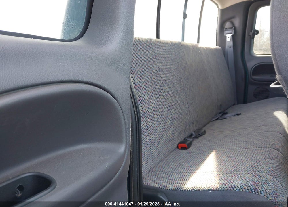 1998 DODGE RAM 1500 ST VIN: 1B7HC13Z5WJ102813