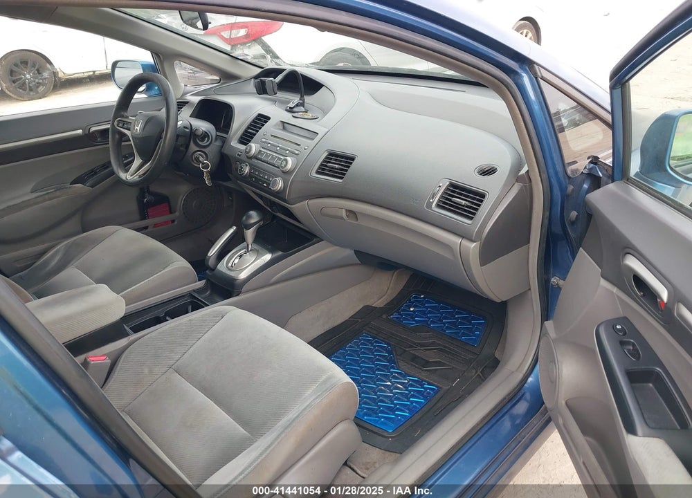 2010 HONDA CIVIC VIN: 19XFA1F88AE061406