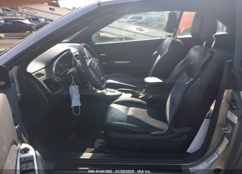 2013 CHRYSLER 200 S VIN: 1C3BCBGG6DN597988