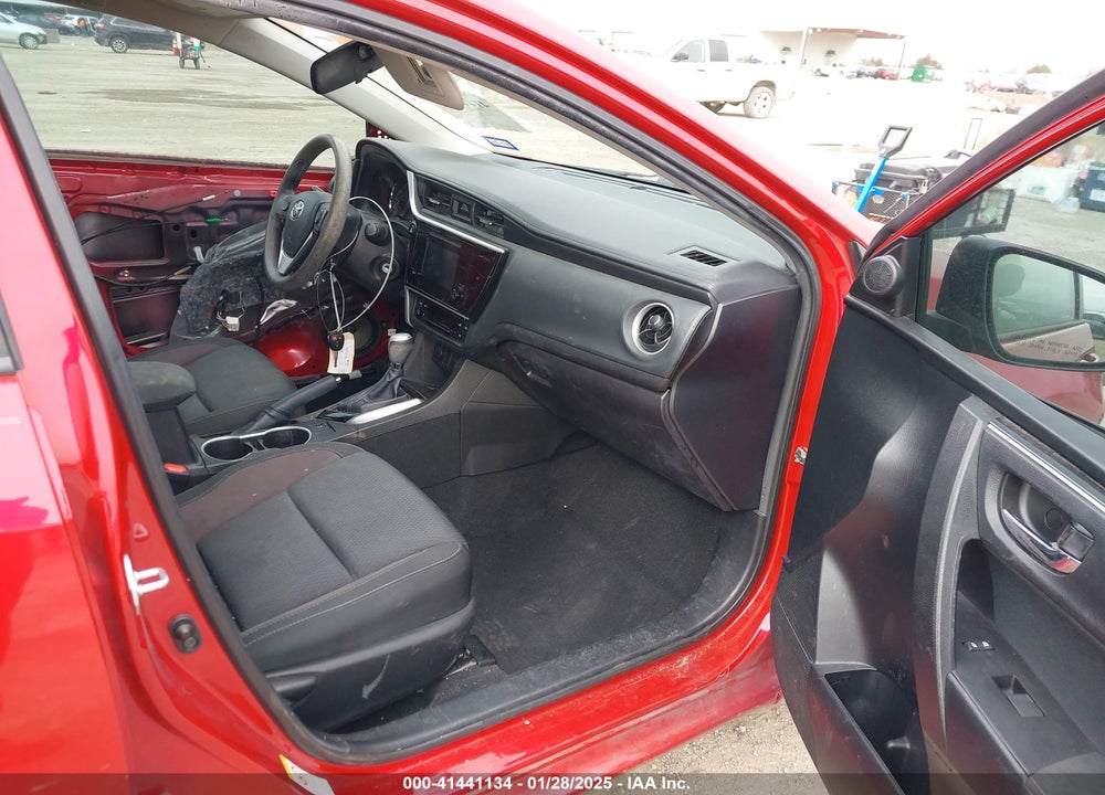 2018 TOYOTA COROLLA VIN: 5YFBURHE5JP795152