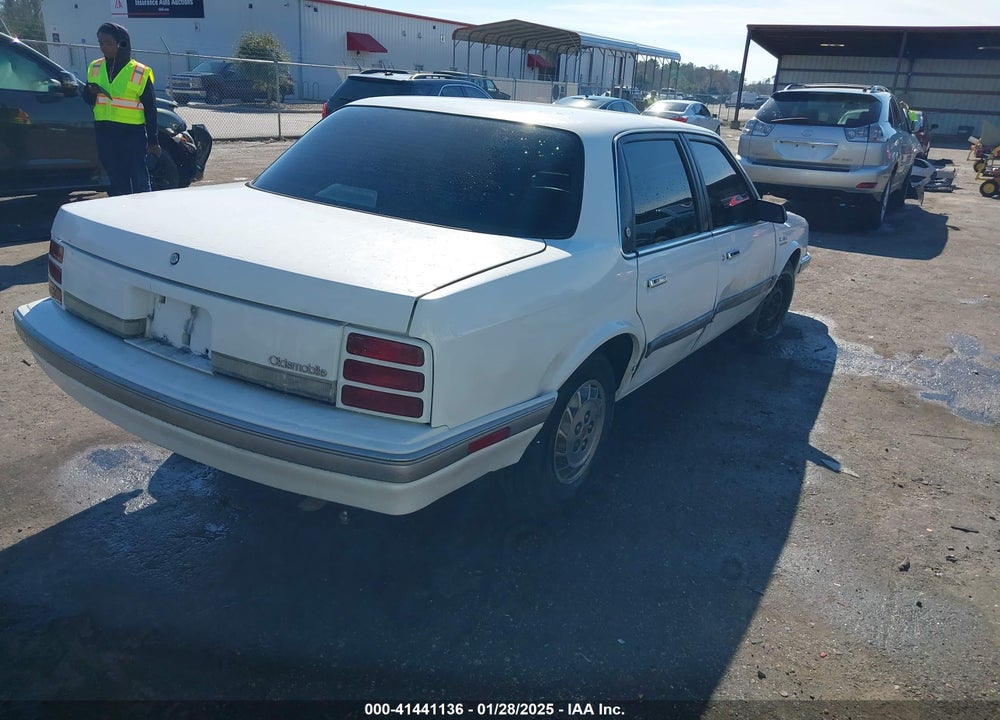 1996 OLDSMOBILE CIERA SL VIN: 1G3AJ55M8T6407303