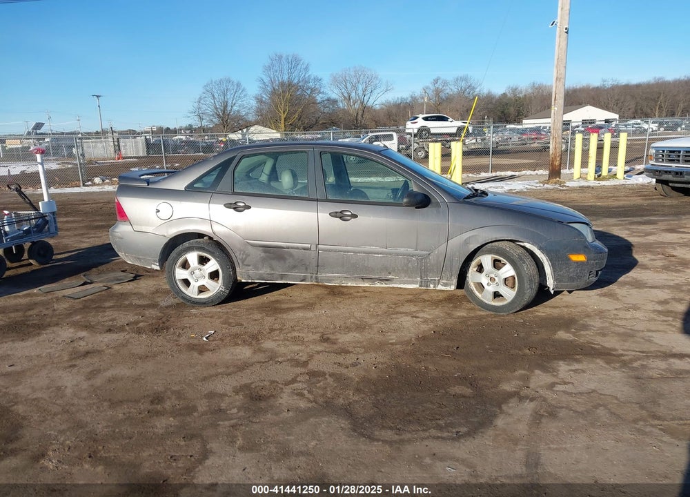 2005 FORD FOCUS VIN: 1FAHP34N55W199370