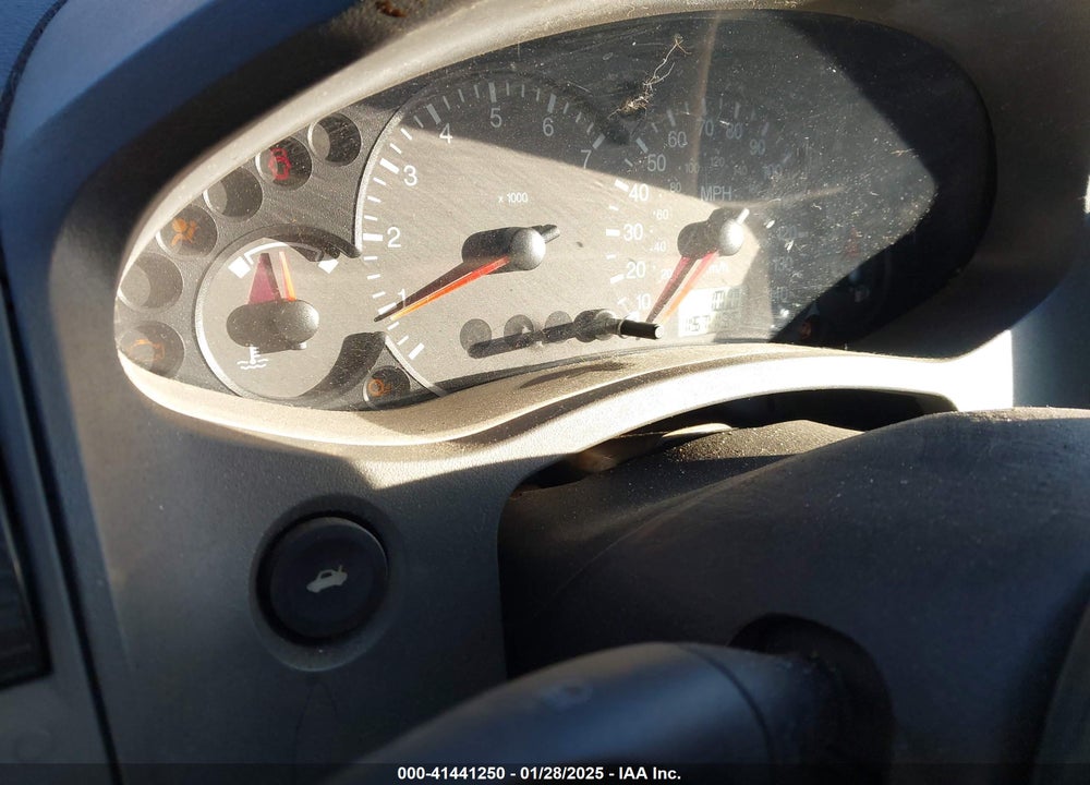 2005 FORD FOCUS VIN: 1FAHP34N55W199370
