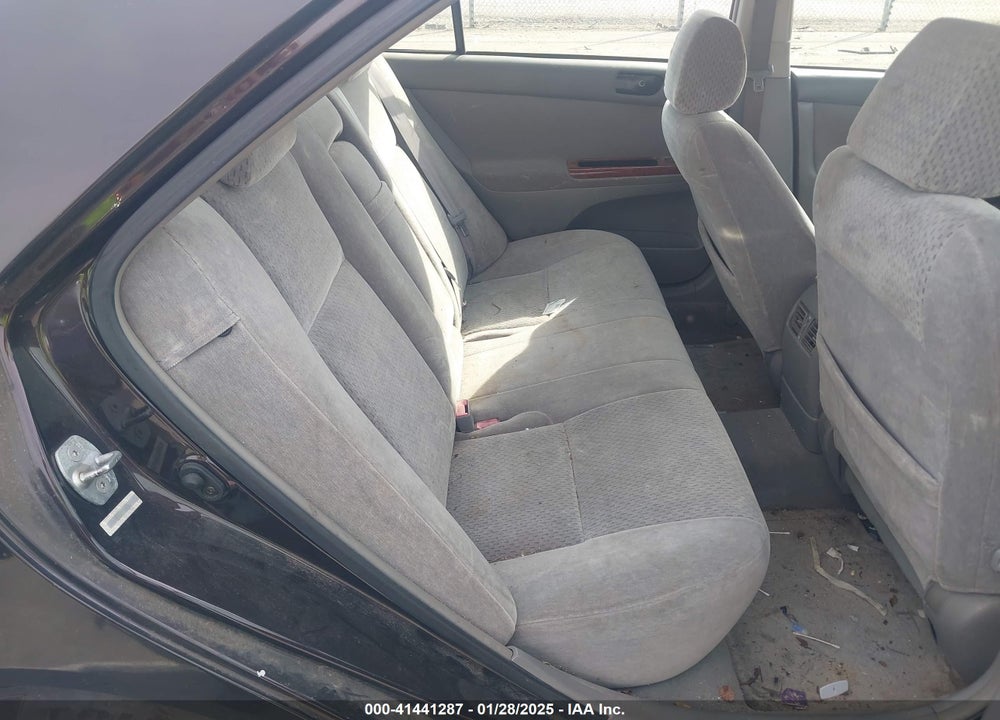 2002 TOYOTA CAMRY XLE VIN: 4T1BE32K52U609926