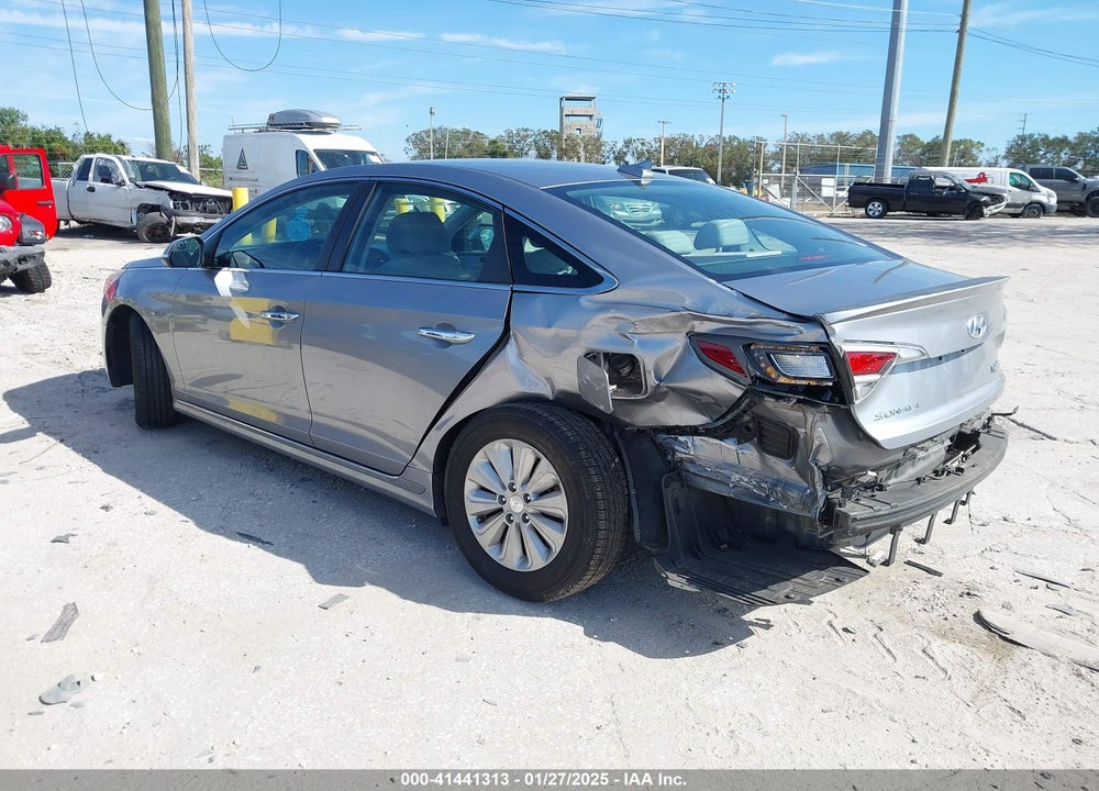 2016 HYUNDAI SONATA HYBRID VIN: KMHE24L13GA038494