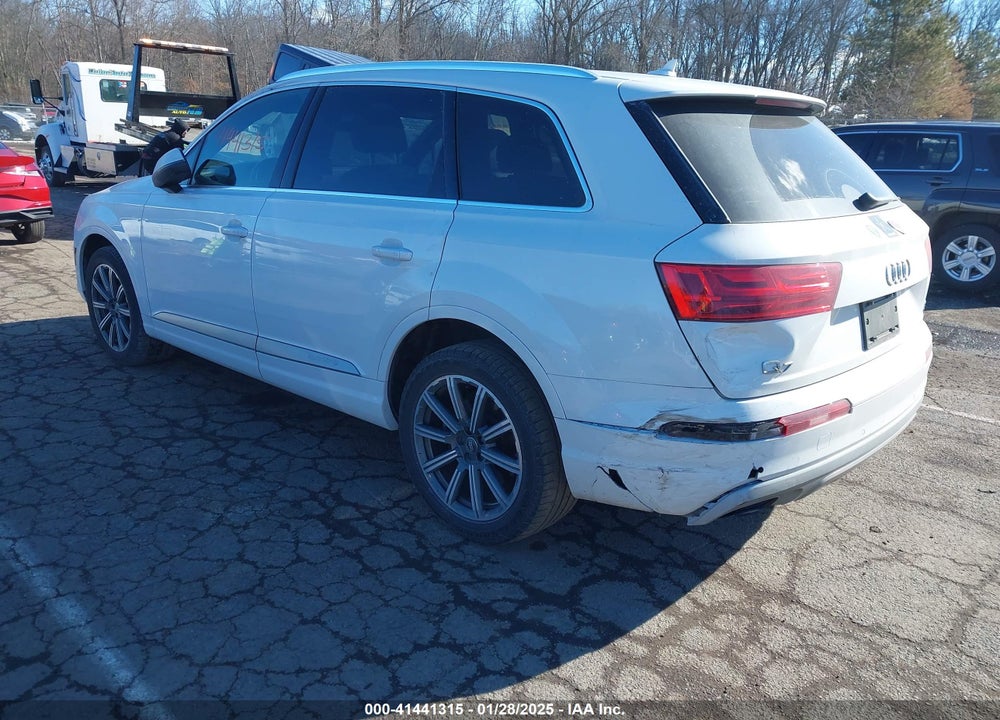 2018 AUDI Q7 3.0T PREMIUM VIN: WA1LAAF72JD005340