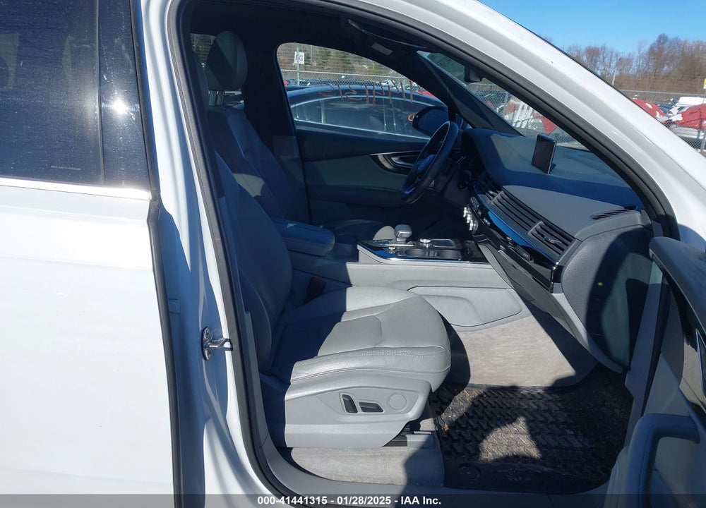 2018 AUDI Q7 3.0T PREMIUM VIN: WA1LAAF72JD005340