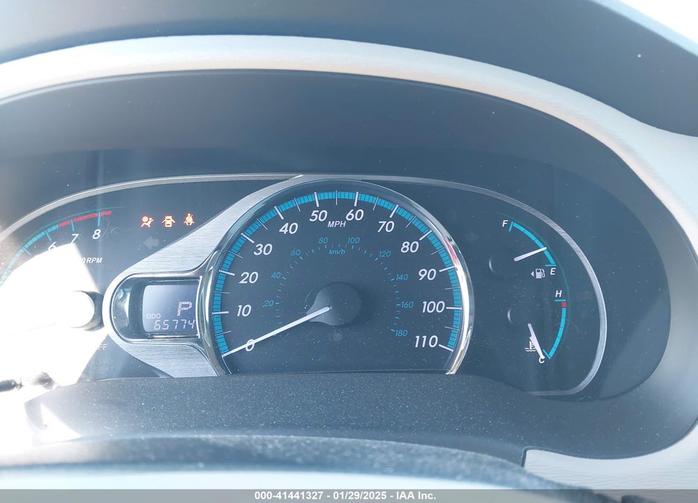 2014 TOYOTA SIENNA XLE V6 8 PASSENGER VIN: 5TDYK3DCXES419271