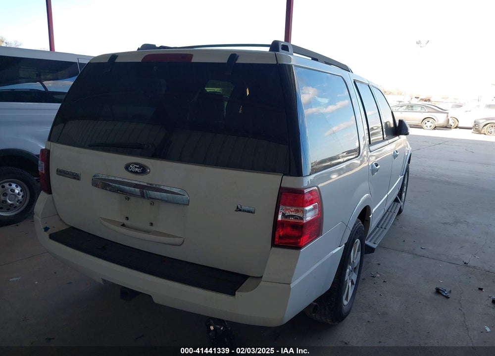 2010 FORD EXPEDITION XLT VIN: 1FMJU1F58AEB72682