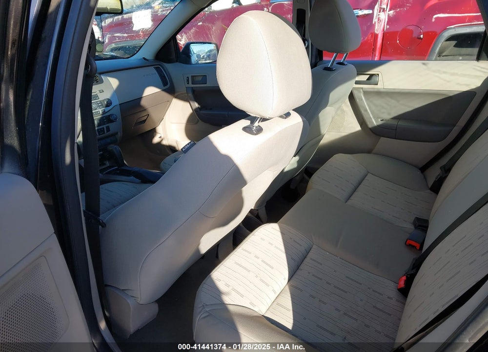 2008 FORD FOCUS SE/SES VIN: 1FAHP35N98W232163