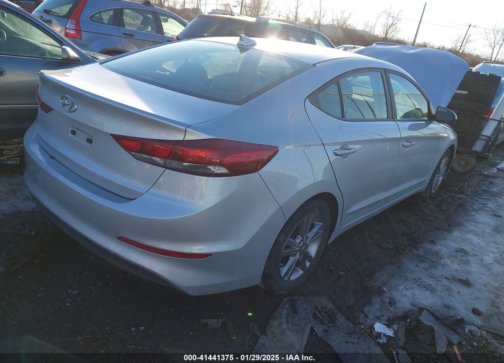 2017 HYUNDAI ELANTRA VIN: KMHD84LF1HU063867