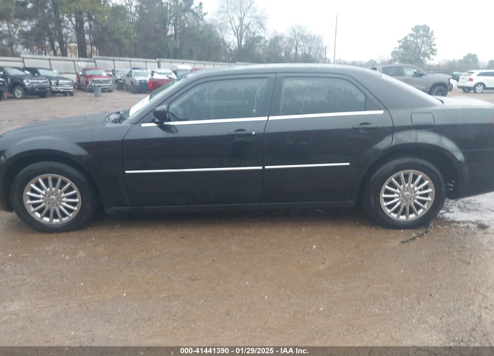 2009 CHRYSLER 300 VIN: 2C3KA43D69H528831