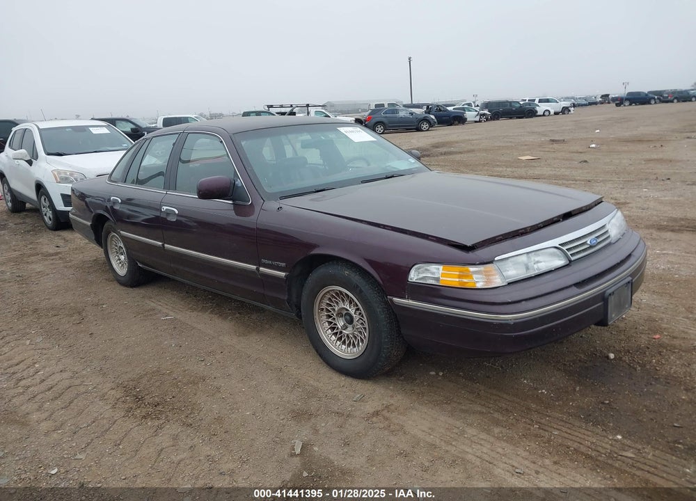 1993 FORD CROWN VICTORIA LX VIN: 2FALP74W0PX163524
