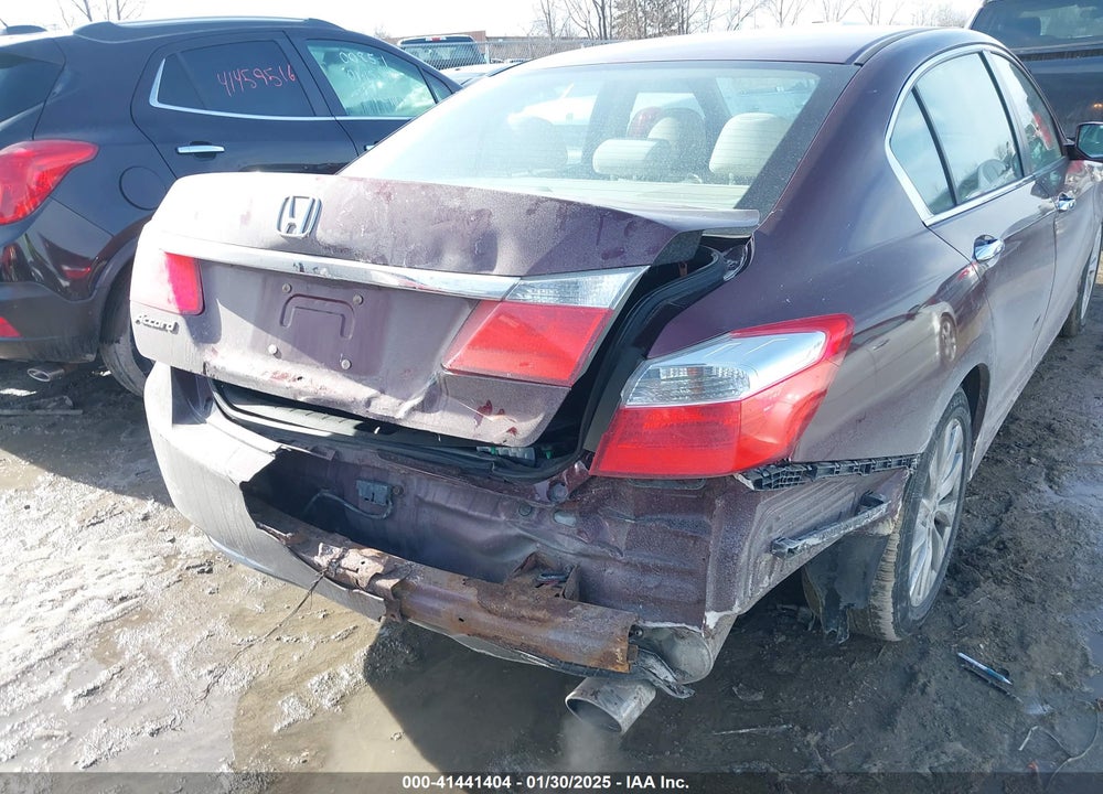2013 HONDA ACCORD VIN: 1HGCR2F7XDA128492
