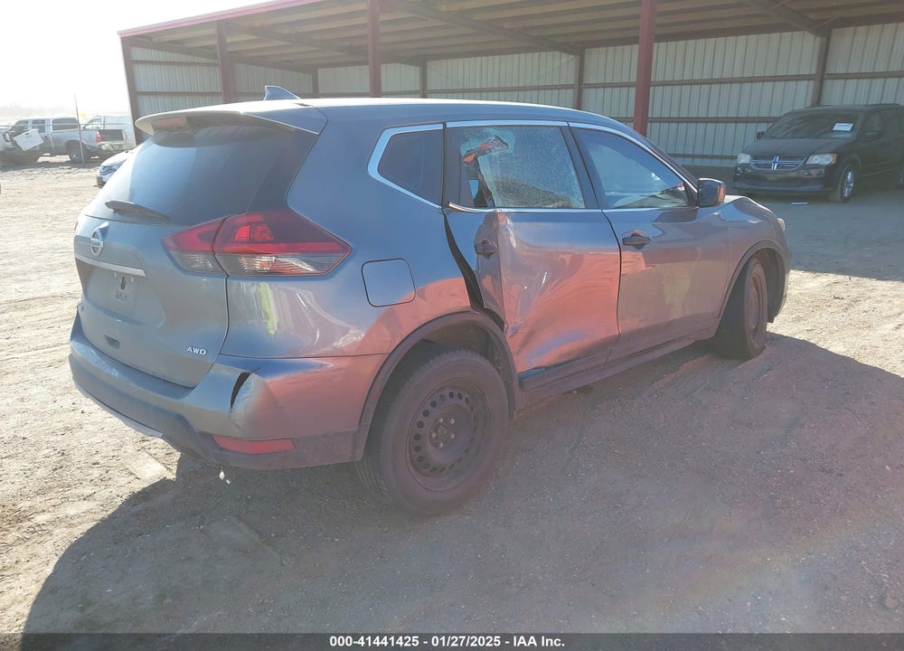 2018 NISSAN ROGUE S VIN: 5N1AT2MV8JC786526