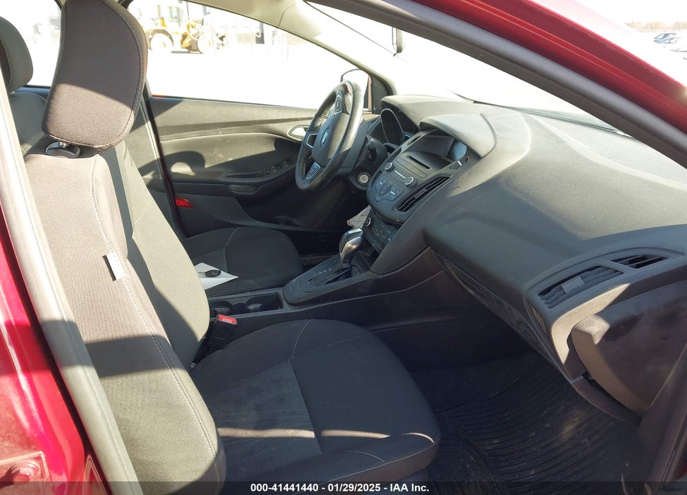 2016 FORD FOCUS VIN: 1FADP3F27GL378791