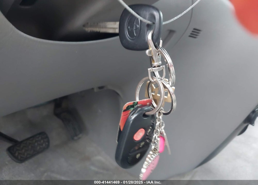 2007 TOYOTA SIENNA LE VIN: 5TDZK23C87S023603