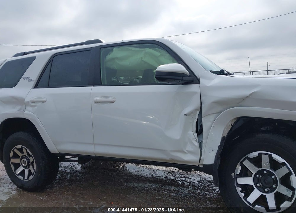 2022 TOYOTA 4RUNNER TRD OFF ROAD VIN: JTEPU5JR2N5978258