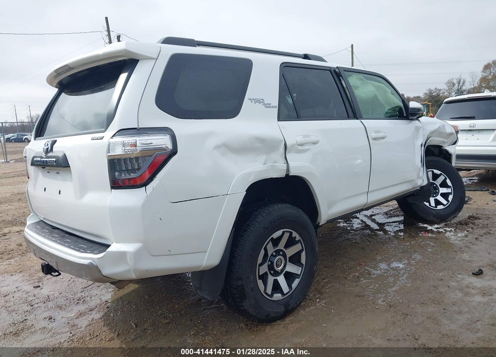 2022 TOYOTA 4RUNNER TRD OFF ROAD VIN: JTEPU5JR2N5978258