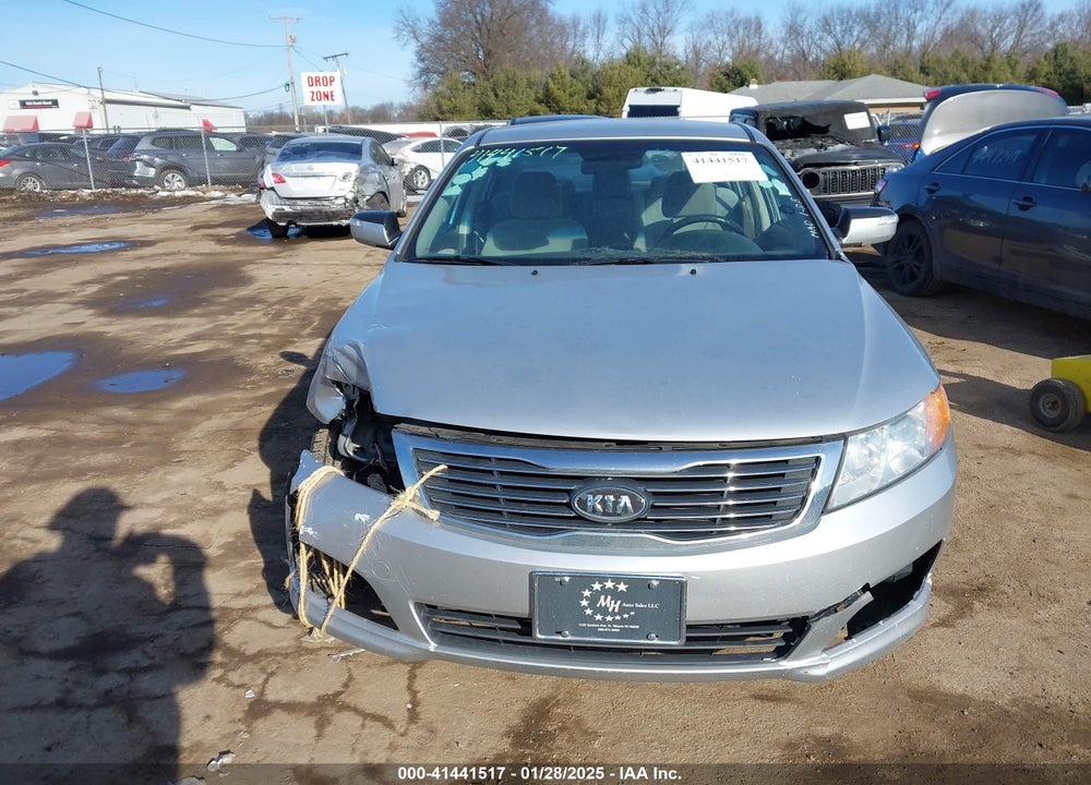 2010 KIA OPTIMA VIN: KNAGG4A85A5393081