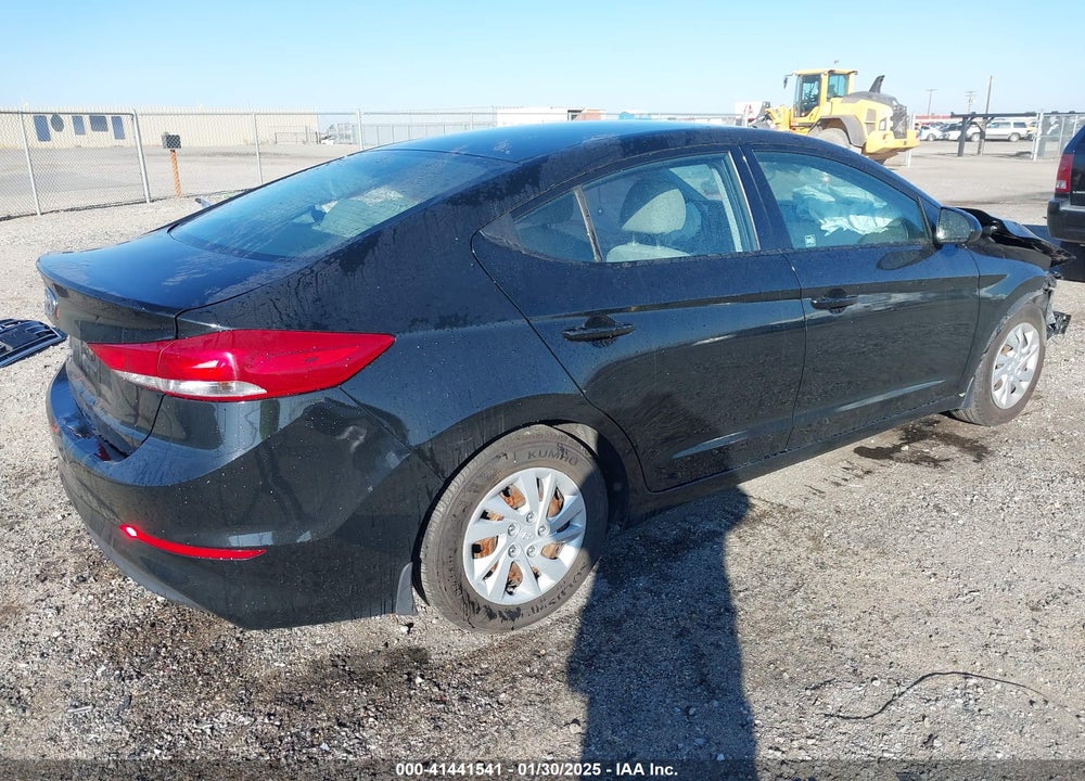 2018 HYUNDAI ELANTRA VIN: 5NPD74LF7JH299320