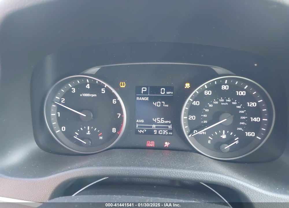 2018 HYUNDAI ELANTRA VIN: 5NPD74LF7JH299320